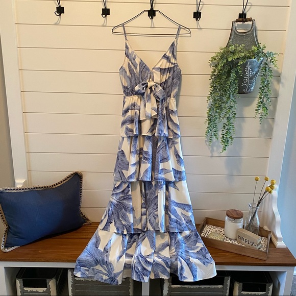 entro Dresses & Skirts - Entro Floral Tiered Maxi Dress